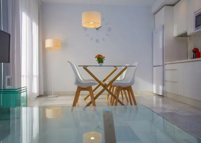 Domus Apartamentos Granada Con Parking Gratuito En Pleno Centro